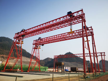 Truss Gantry Crane: Lifting Mechanism